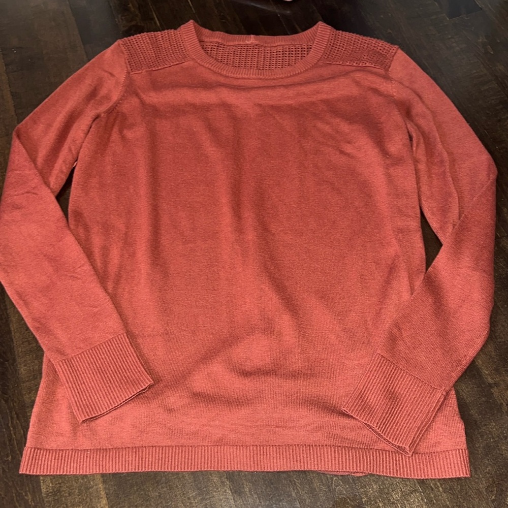 Women’s Lululemon Open Back Sweater